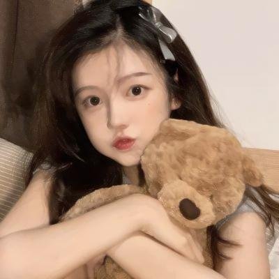 西蒙·拜尔斯：再战奥运